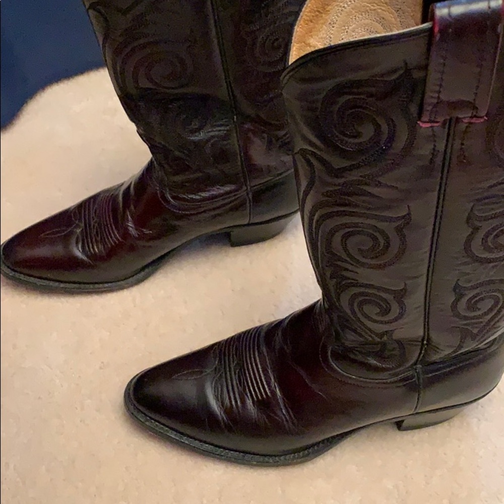 Tony Lama cowboy boots